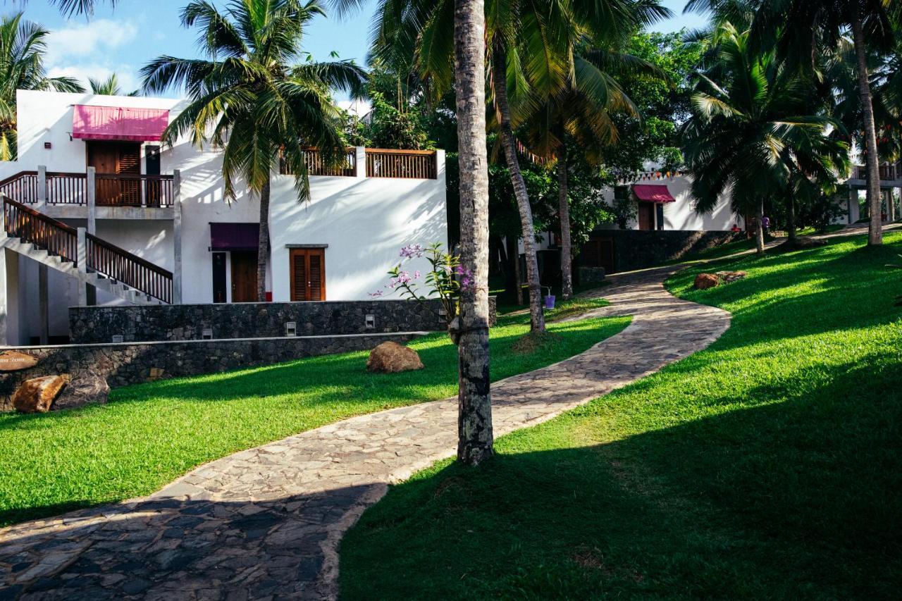 Utmt - Underneath The Mango Tree Spa & Beach Resort Dikwella Eksteriør billede